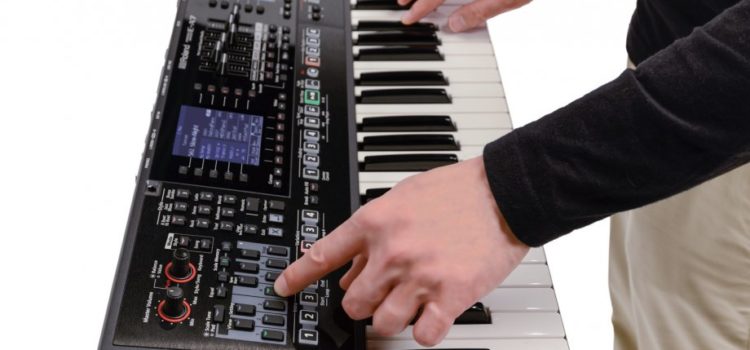 Các thao tác chỉnh âm thanh cơ bản cho đàn organ hoc-dan-organ-bao-lau-thi-danh-duoc