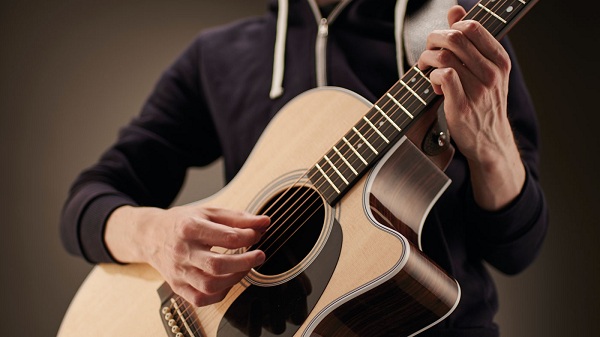 Lớp dạy đàn guitar acoutic uy tín tại tphcm?